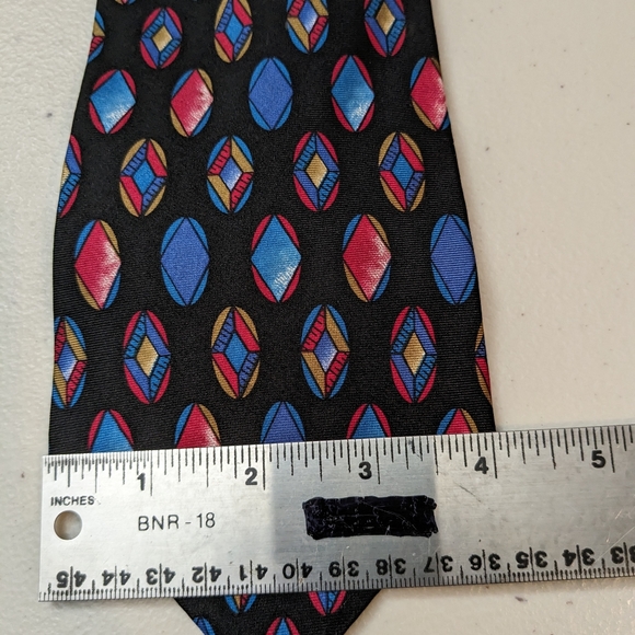 Vintage designer silk ties by Halston. Set of two ties. - Picture 4 of 5